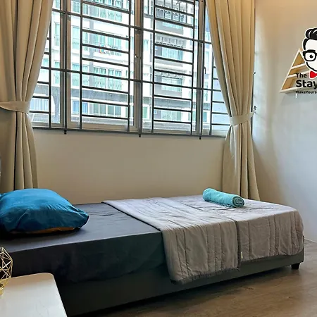 Liberty Grove Near Airport By Staycation Homestay Kuching Exterior photo